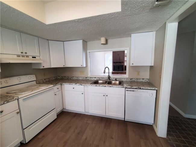 Building Photo - 35 Casa Verde