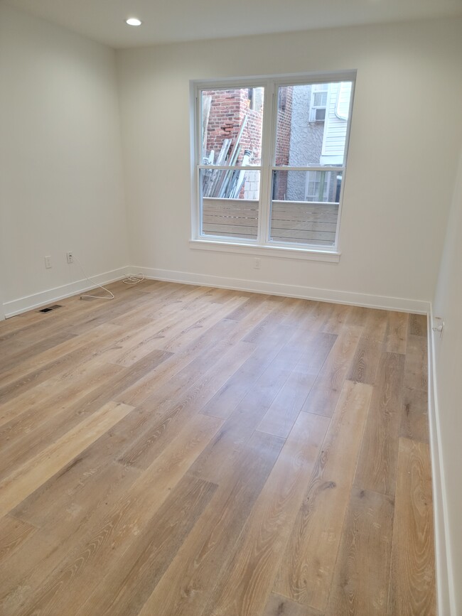 Foto del edificio - 2451 N Hancock St