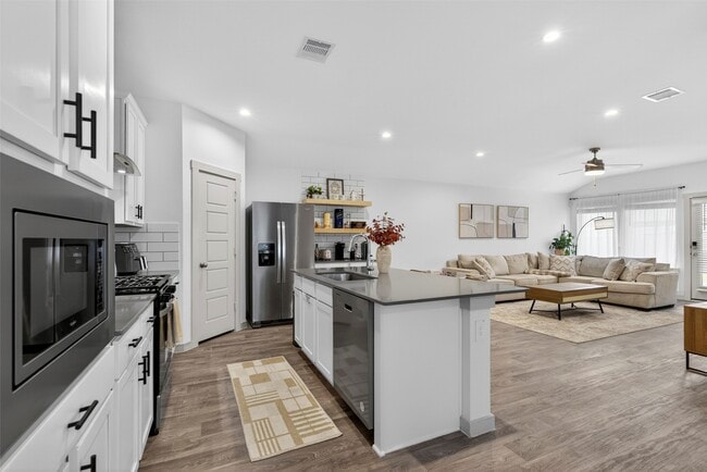 Building Photo - 12812 Tokenhouse Ln