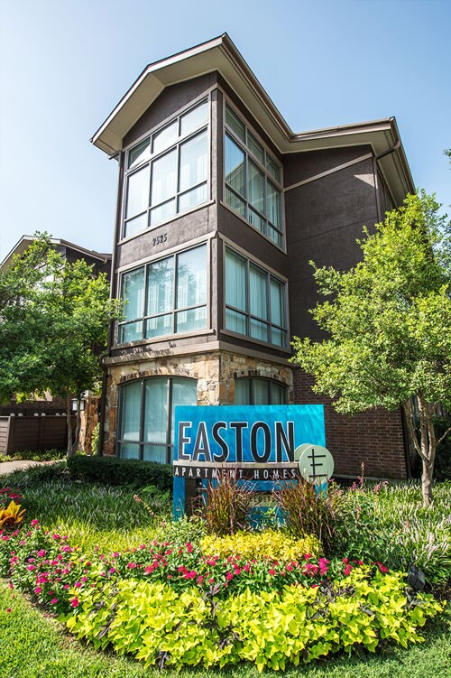 Easton Apartment Homes Apartments in Dallas, TX