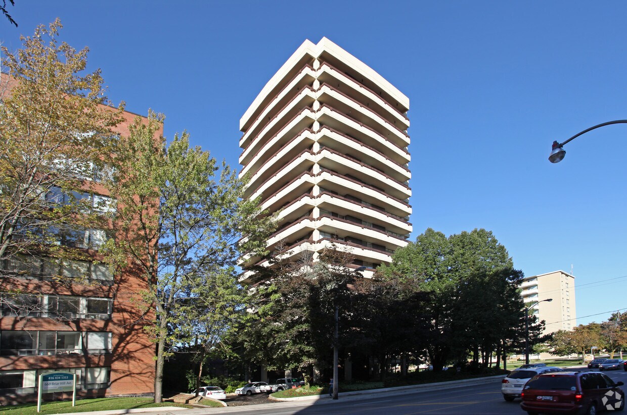 Photo du bâtiment - Hillhurst Tower