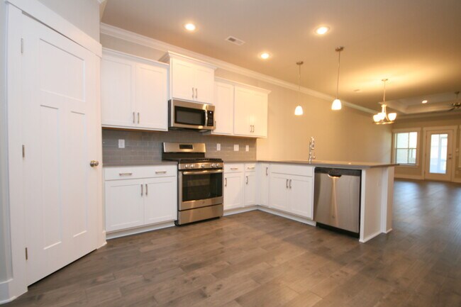 Foto del edificio - 707 Sluice Dr SW