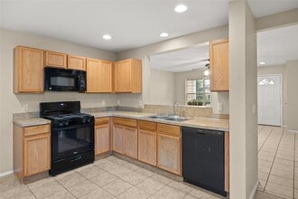 Building Photo - 806 Grand Plains Dr