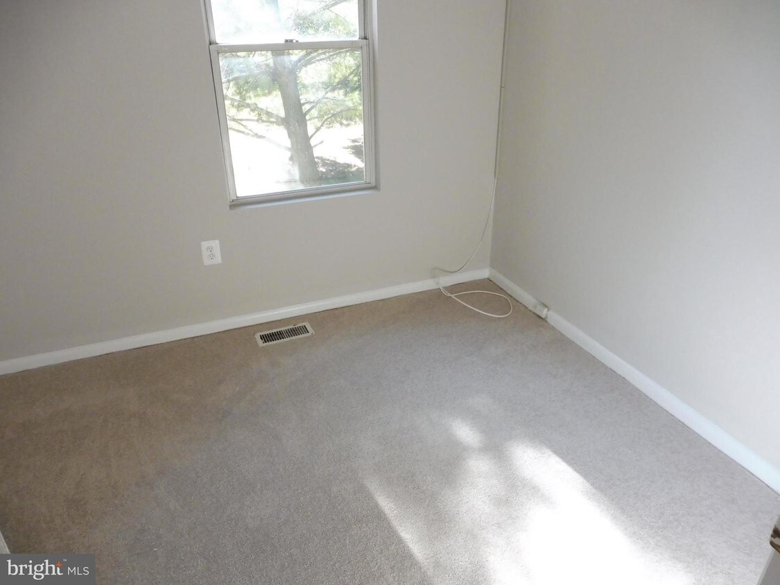 Foto principal - 2875 Schoolhouse Cir