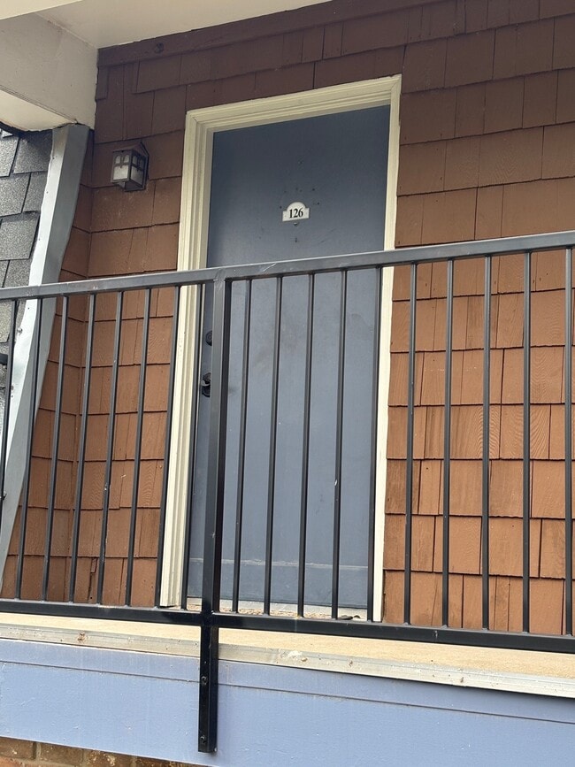 Foto del edificio - 9029 Gaylord Dr