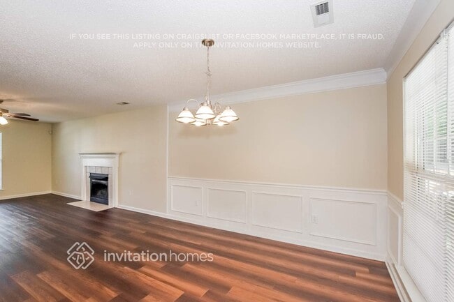 Foto del edificio - 216 Bradford Glyn Dr