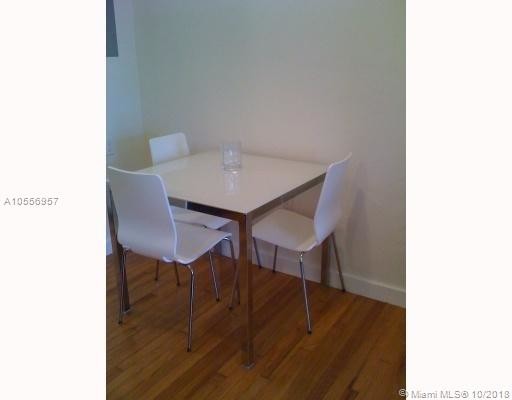 Foto principal - 734 15th St