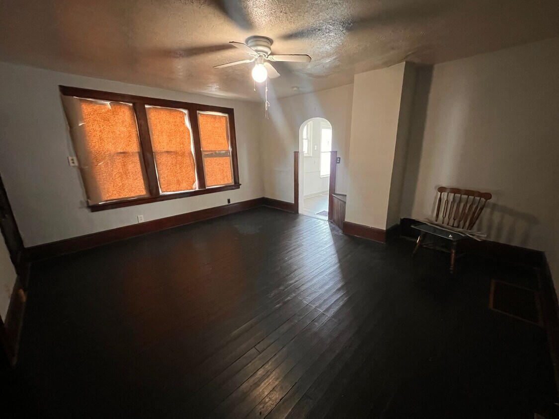 Foto principal - 491 Allyn St