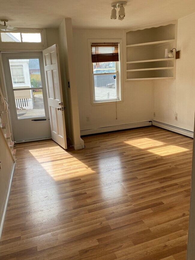 1st Floor,Front entrance, - 36 Cork St