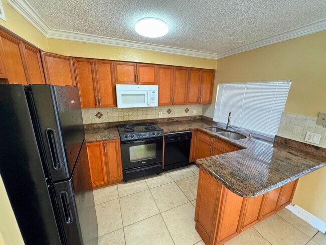 Foto del edificio - 4415 Treehouse Ln