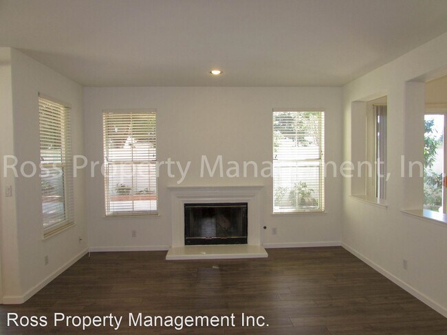 Foto del edificio - 3 br, 2.5 bath House - 4380 Diavila Avenue