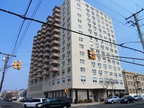Building Photo - 3817 Ventnor Ave