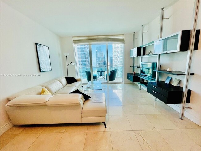 Foto del edificio - 950 Brickell Bay Dr