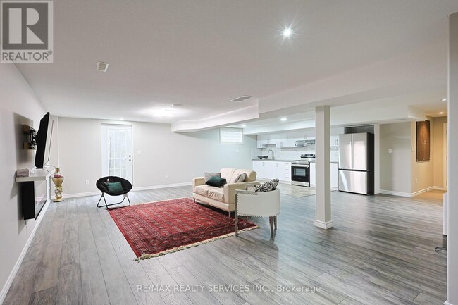 Building Photo - 49 Woodhatch Crescent