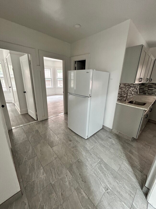 Foto del edificio - 607 E 17th St