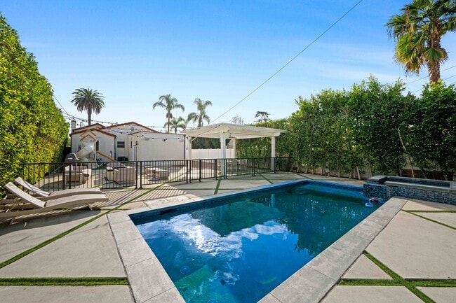 Foto del edificio - 1621 Hi Point St