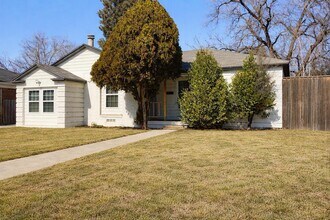 Building Photo - 2512 31st St