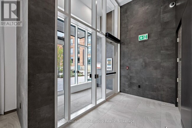 Photo du bâtiment - 93 Arthur St S