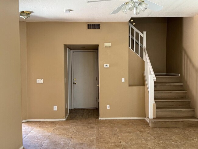 Building Photo - 1814 S 114th Dr