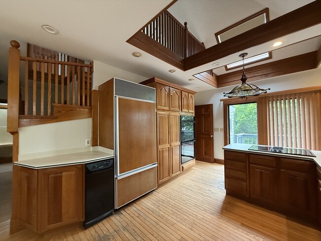 Building Photo - 5 Cedar Hill Terrace