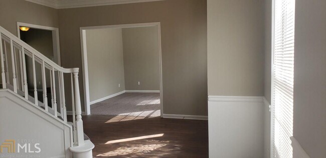 Foto del edificio - 8532 Glendevon Ct