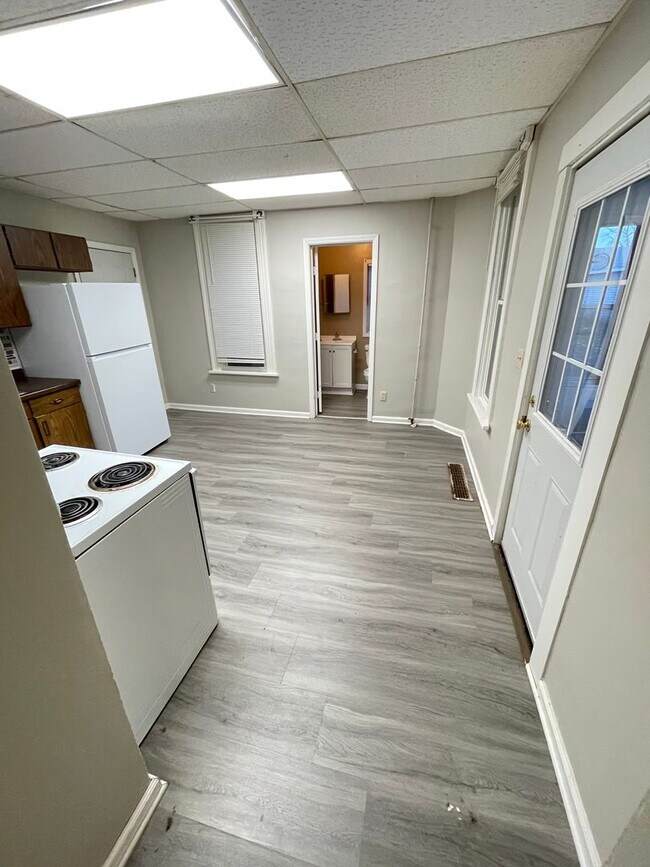 Foto del edificio - 410 N 52nd Ave W