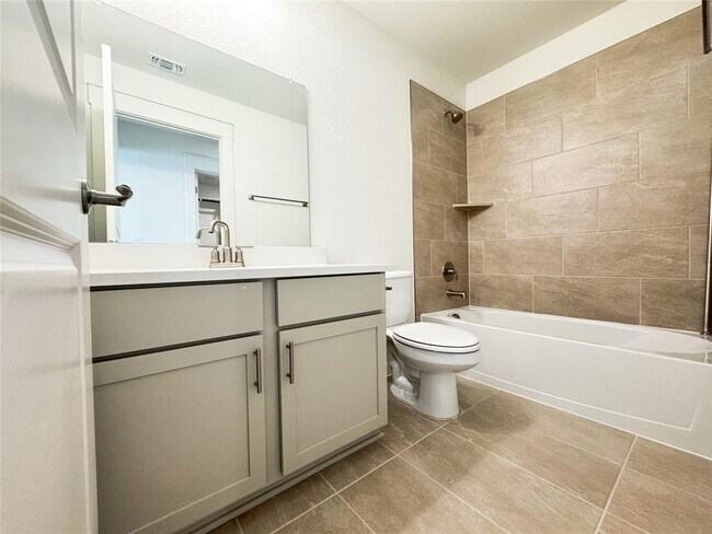 Foto del edificio - 7604 Purple Drop Bnd