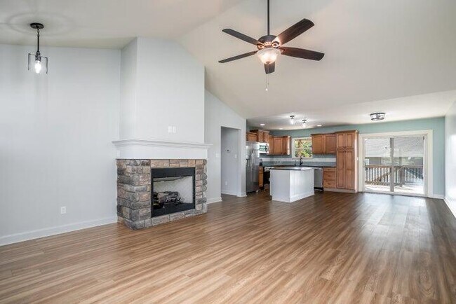 Foto del edificio - 4910 Stone Mountain Pkwy