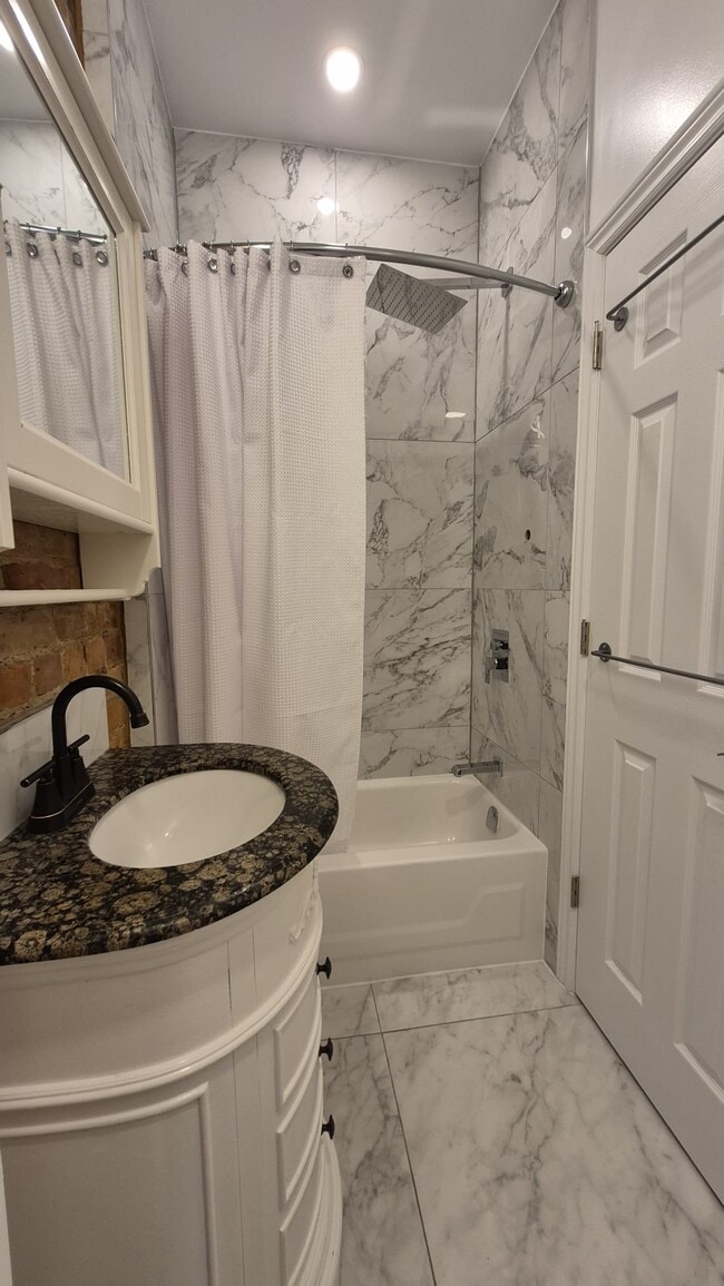 Photo du bâtiment - 61 Mill St