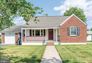 Building Photo - 9117 Smith Ave