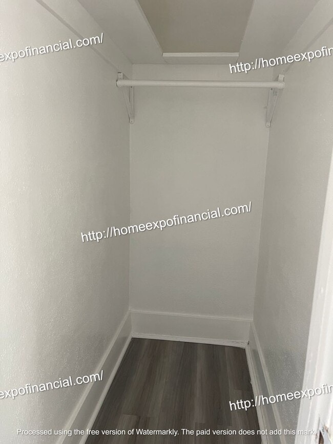 Building Photo - Nice Home For Rent (Front House)