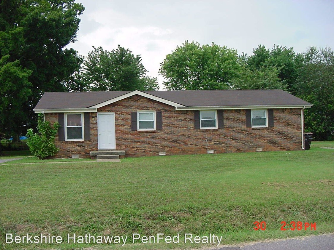 Primary Photo - 105 Old Hopkinsville Hwy