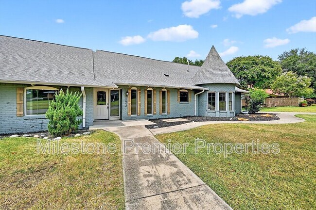 Building Photo - 2602 Turtle Creek Dr