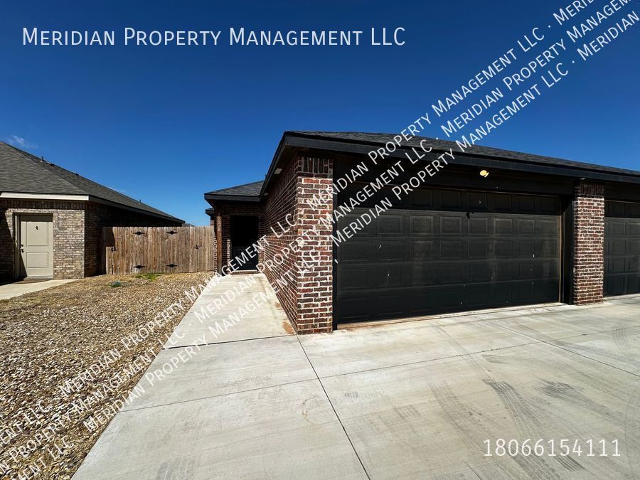 Foto principal - Three bed, Three bath Near TTU