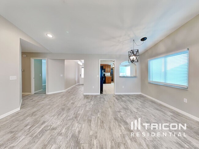 Foto del edificio - 4005 Cypress Landing S