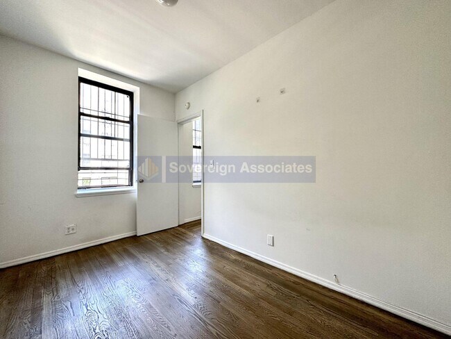 Foto del edificio - 184 Claremont Ave