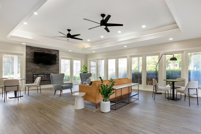 Building Photo - The Courts at Fair Oaks Apartments