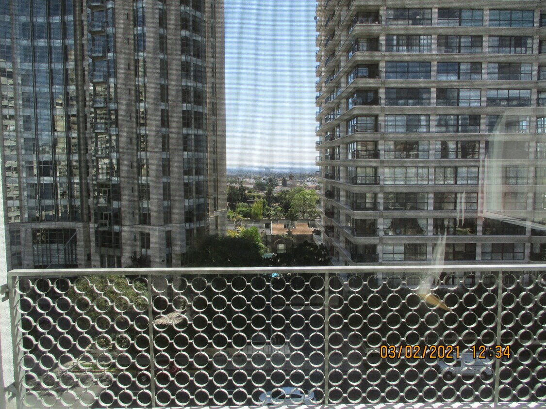 Primary Photo - 10787 Wilshire Blvd