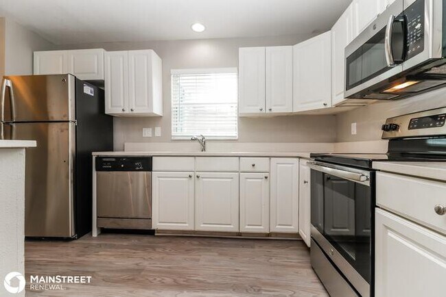 Building Photo - 501 Fox Run Trail, Apollo Beach, FL 33572