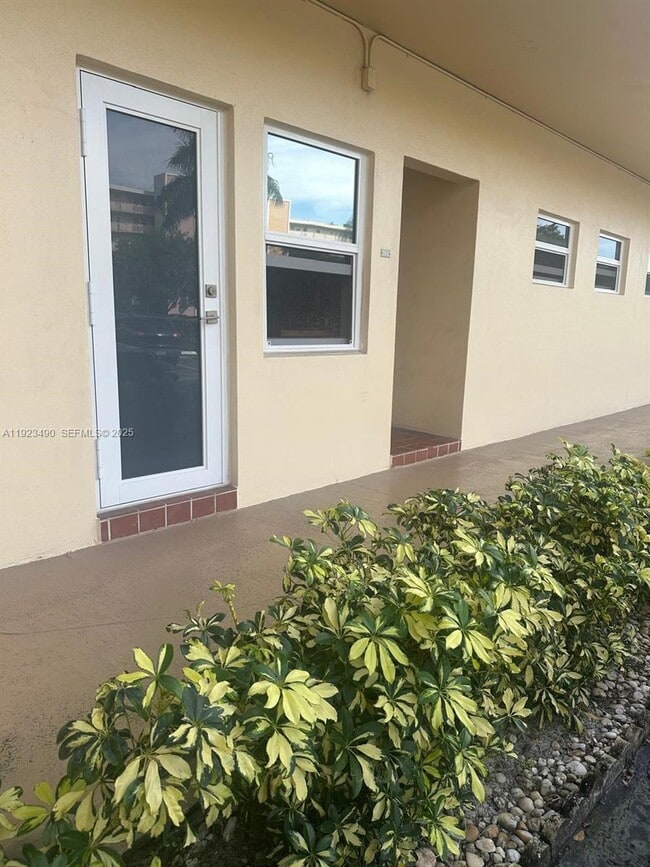 Building Photo - 1350 Atlantic Shores Blvd