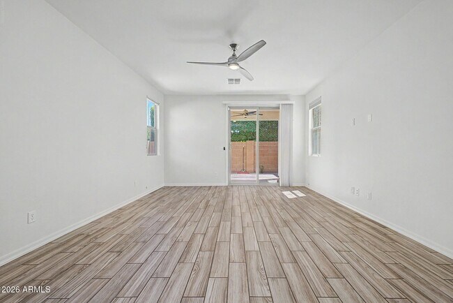 Foto del edificio - 1575 W Marlin Dr