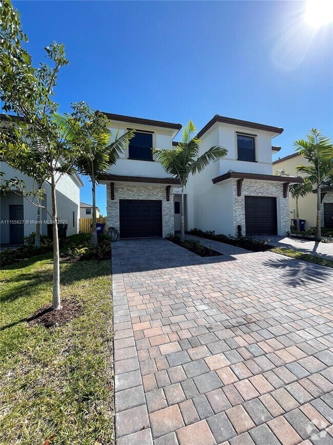 Allapattah Gardens Apartments for Rent with Hardwood Floors Homestead, FL 7 Rentals