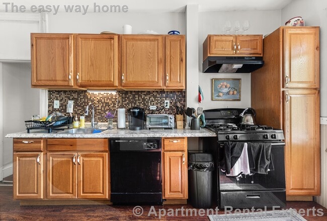 Photo - 175 River St Apartment