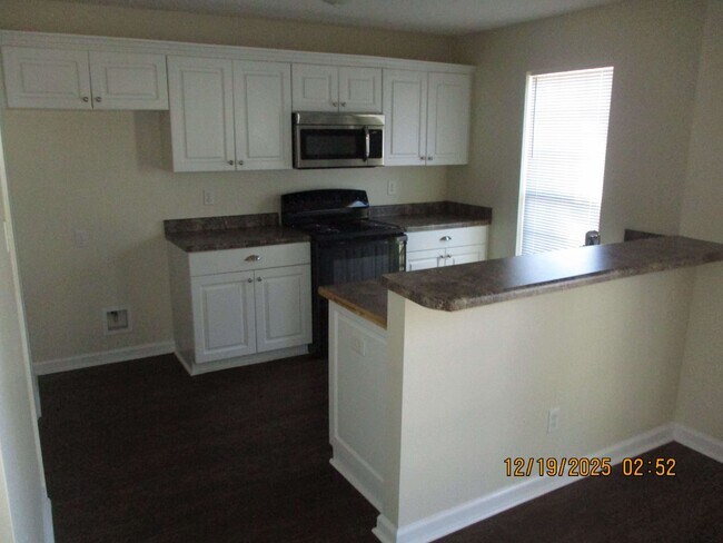 Foto del edificio - 202 Glade Ln