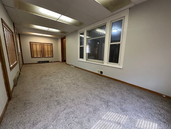 Foto del edificio - Spacious 4 bed, 2 bath home for fent in Wa...