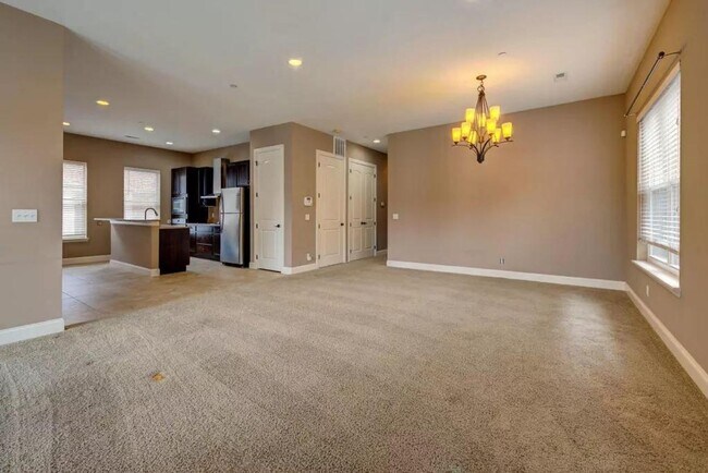 Foto del edificio - Cates Ave Fourplex