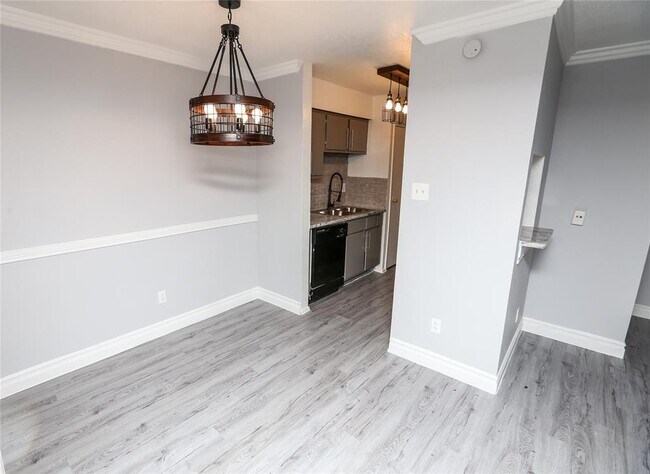 Foto del edificio - 2700 Westridge St