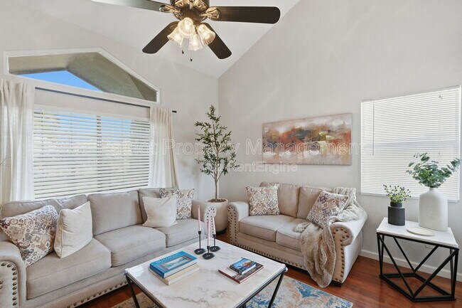 Foto del edificio - 12238 S 45th St