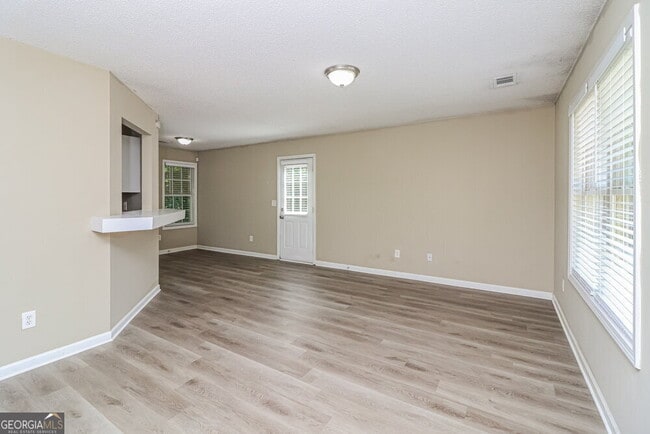 Building Photo - 461 Prometheous Way