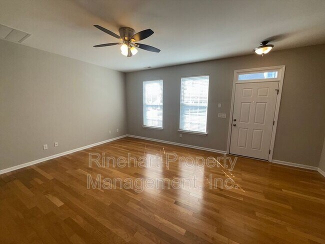 Foto del edificio - 222 Township Dr